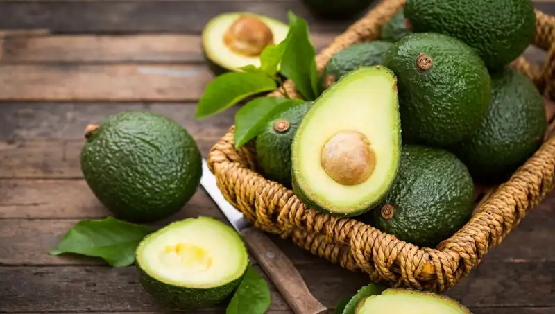 Avokado: Sağlıklı mı, Zararlı mı? Gözden Kaçan Etkileri