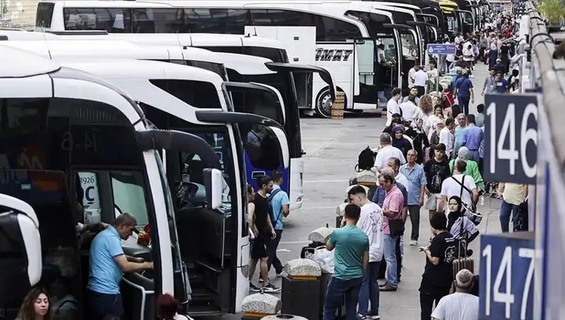 İstanbul'un Kaçışı: 369 Bin Kişi Kenti Terk Etti