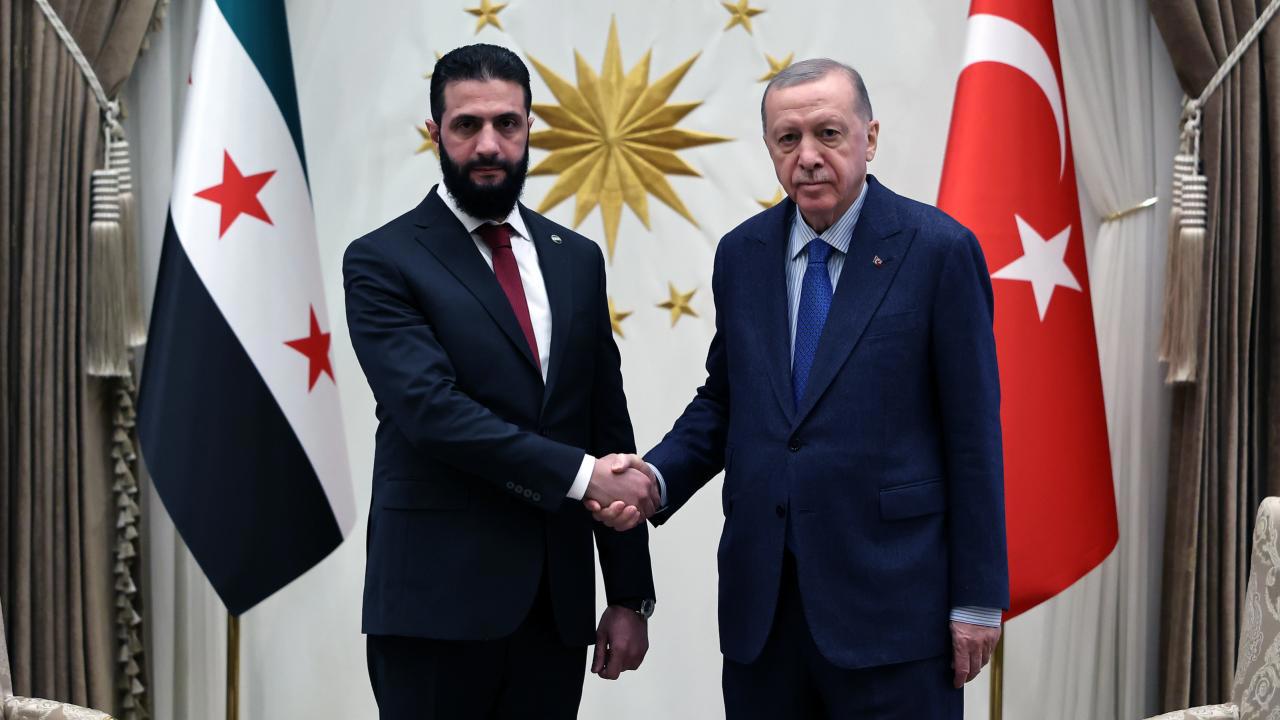 Cumhurbaşkanı Erdoğan, Ahmed Şara İle Diplomatik Görüşme Gerçekleştirdi
