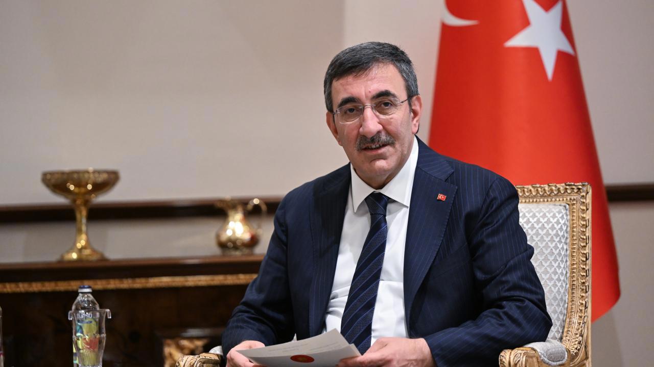 Cumhurbaşkanı Yardımcısı Yılmaz'tan Genç Çiftlere Maddi Destek Müjdesi