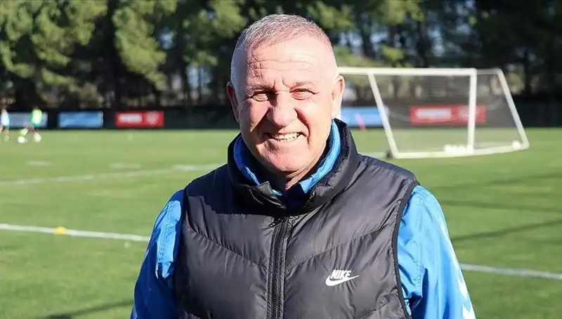 Ankaragücü'nde Şok Gelişme: Mesut Bakkal Gönderildi, Yeni Dönem Başladı!