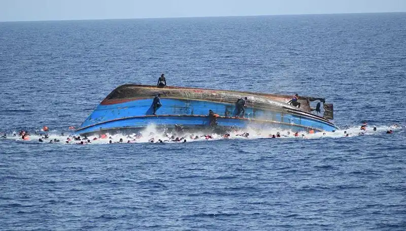 Filipinler'de Korkunç Gemi Kazası: 4 Ölü, 7 Kayıp