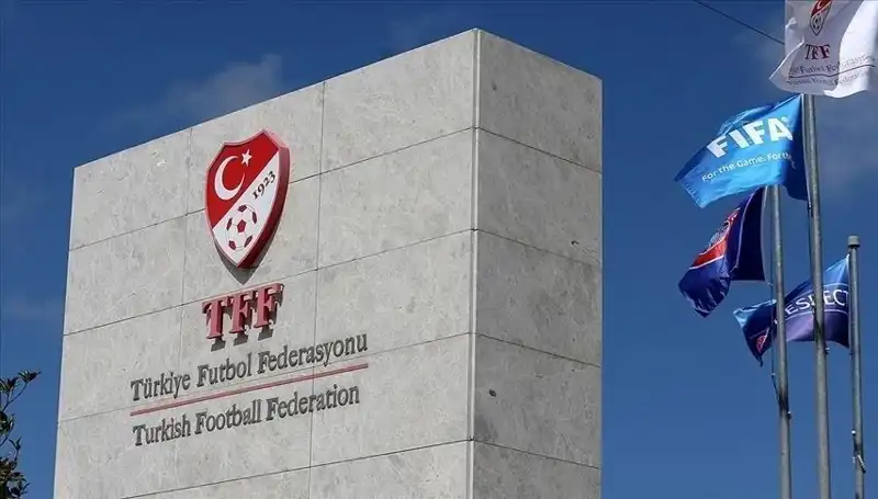 Türkiye Futbol Federasyonu'ndan Şok Karar: Profesyonel Liglerdeki Takım Sayısı Azalıyor!