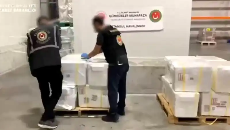 İstanbul Havalimanı'nda Durdurulan 455 Kilo Kokain: Uyuşturucu İle Mücadelede Önemli Başarı