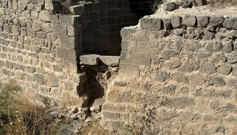 Diyarbakır'da Tarihe Işık Tutan Kitabe, Saint George Kilisesi'ni Koruyor!