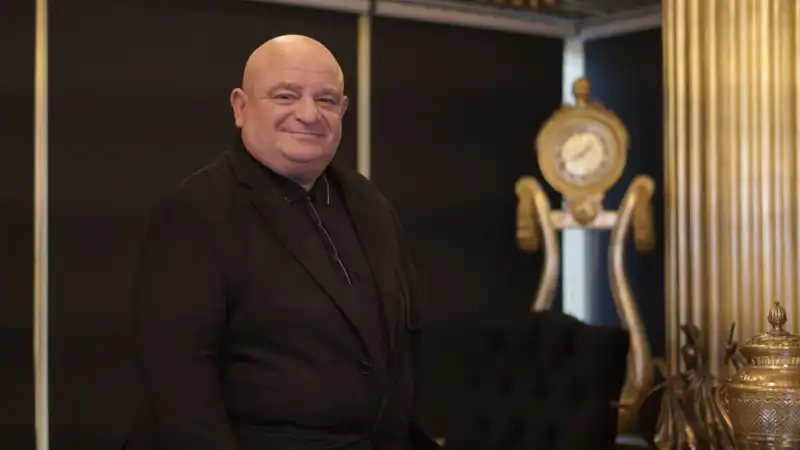 Moiz Mitrani: Tekstilden Finansa Uzanan Eşsiz Başarı Hikayesi