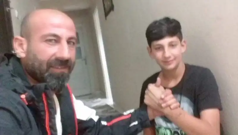 Çatı Tamiri Faciası: Baba ve Oğulun Dramı Herkesi Şaşırttı!