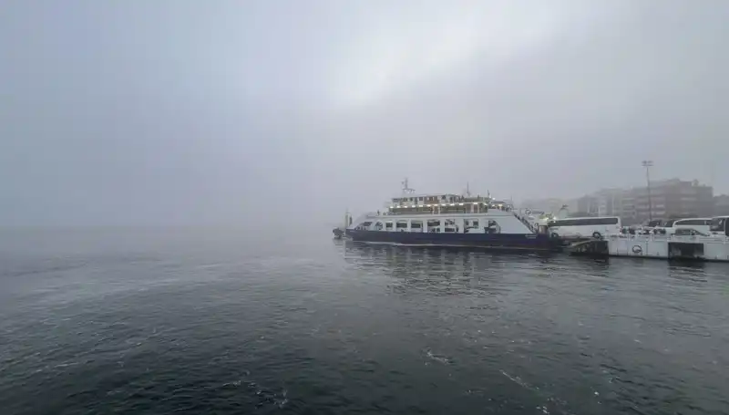 Yoğun Sis Sebebiyle Çanakkale Boğazı Transit Geçişlere Kapandı