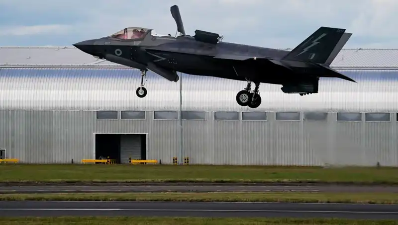 İngiltere'nin F-35 Krizi: Yedek Parça ve Personel Eksikliği Tehdit Ediyor